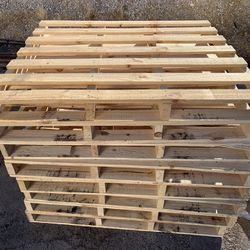 Reconditioned Recycled 45x45 wood Pallet