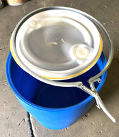 Clean Reconditioned  55 Gallon Plastic Drum, Plastic Barrel , Poly Drum, Poly Barrel Open Top with Cover and Locking Ring